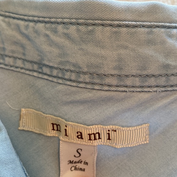 Miami button down - Picture 2 of 4